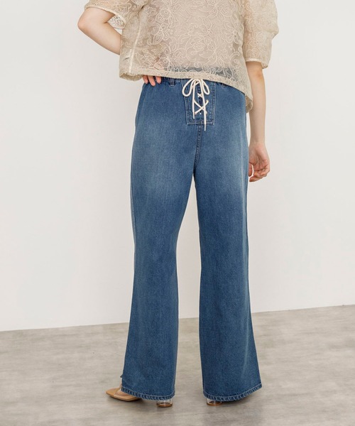 w closet（ダブルクローゼット）の「裾スリット後ろレースアップデニムパンツ（デニムパンツ・レディース・ブルー/ケミカルウォッシュ/キナリ・S/M）」の8枚目の写真
