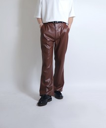 Confirm / コンファーム シンセティックレザーフレアパンツ