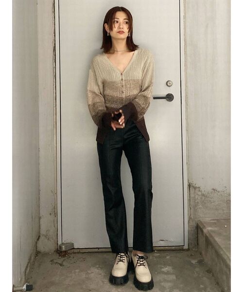 EMODA(エモダ)の「ワイドボリュームローファー(ローファー・レディース・ブラック/アイボリー・SMALL/MEDIUM/LARGE)」の9枚目の写真