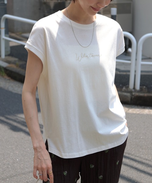 andme(アンドミー)の「コットン天竺エンブロイダリーロゴフレンチスリーブTシャツ(Tシャツ/カットソー・レディース・ラベンダー/ブラック/オフホワイト/ベージュ/グリーン/ブルー/チャコールグレー/ピンク/ネイビー・M)」の10枚目の写真
