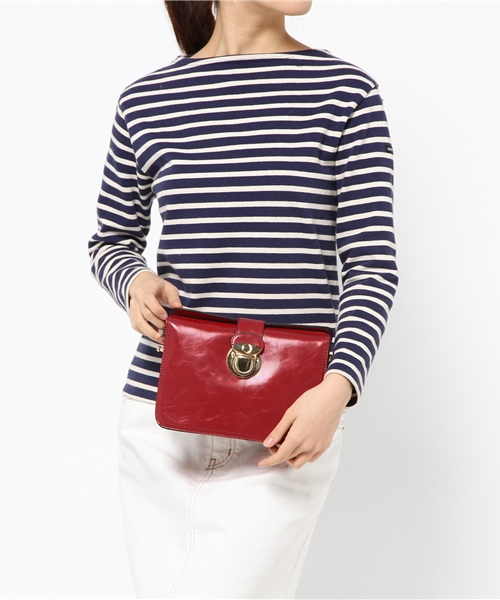 Kastane(カスタネ)の「【Kastane】2WAYショルダークラッチBAG(ショルダーバッグ・レディース・ブラック/レッド/キャメル・FREE)」の5枚目の写真