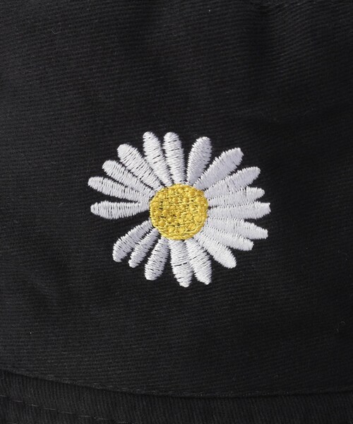 GRANDEDGE(グランドエッジ)の「フラワー刺繍2wayバケット(ハット・レディース・ブラック系2/アイボリー系2・99)」の8枚目の写真
