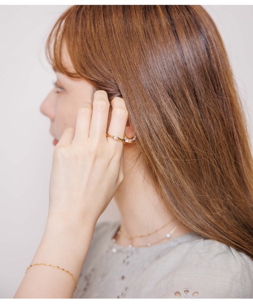 flower(フラワー)の「クロスパールイヤーカフ(イヤーカフ・レディース・シルバー/ゴールド・FREE)」の14枚目の写真