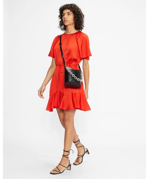 TED BAKER リボン付き パテントレザー ショルダーバッグ TED BAKER(テッドベーカー)のレディース ショルダーバッグ