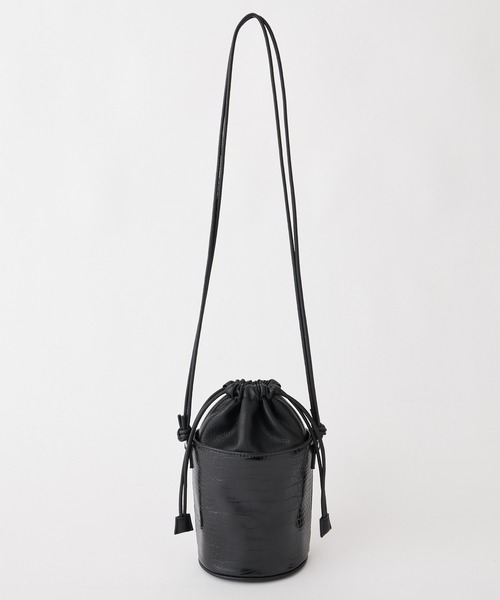 COLONY 2139（コロニートゥーワンスリーナイン）の「リサイクルレザータッチ バケツショルダーバッグ（ショルダーバッグ・レディース・ブラック/ブラウン/ベージュ・FREE）」の8枚目の写真