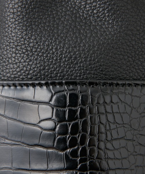 COLONY 2139（コロニートゥーワンスリーナイン）の「リサイクルレザータッチ バケツショルダーバッグ（ショルダーバッグ・レディース・ブラック/ブラウン/ベージュ・FREE）」の7枚目の写真