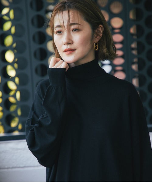 RIVE DROITE（リヴドロワ）の「女性らしくラフに着こなせる　カシミヤ混タートルネックチュニックニット（ニット/セーター・レディース・ブラック/ベージュ系その他/ピンク/モカ・FREE）」の13枚目の写真