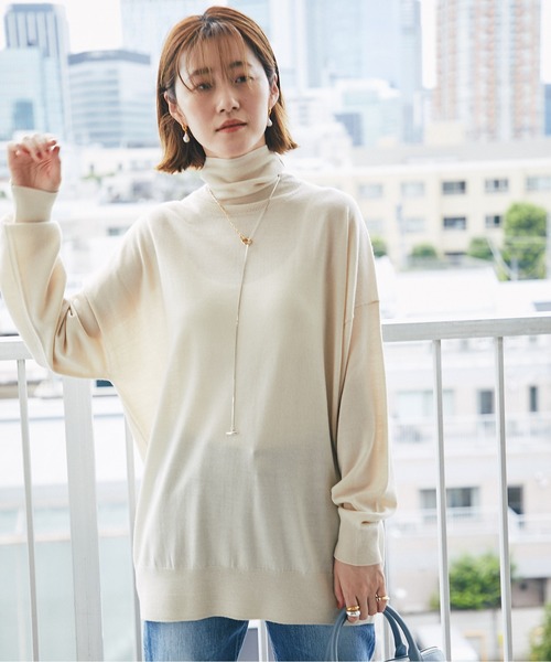 RIVE DROITE（リヴドロワ）の「女性らしくラフに着こなせる　カシミヤ混タートルネックチュニックニット（ニット/セーター・レディース・ブラック/ベージュ系その他/ピンク/モカ・FREE）」の9枚目の写真