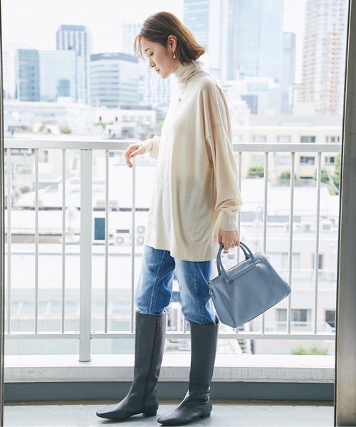 RIVE DROITE（リヴドロワ）の「女性らしくラフに着こなせる　カシミヤ混タートルネックチュニックニット（ニット/セーター・レディース・ブラック/ベージュ系その他/ピンク/モカ・FREE）」の12枚目の写真