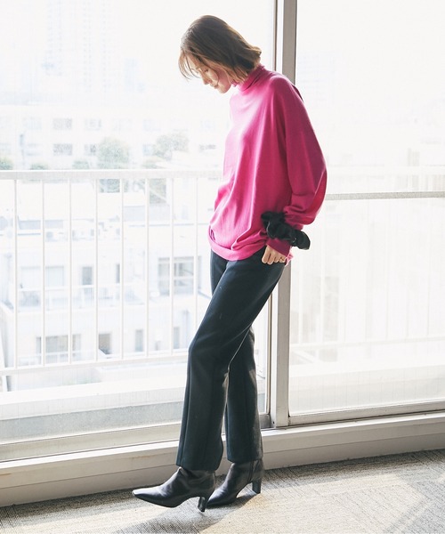 RIVE DROITE（リヴドロワ）の「女性らしくラフに着こなせる　カシミヤ混タートルネックチュニックニット（ニット/セーター・レディース・ブラック/ベージュ系その他/ピンク/モカ・FREE）」の18枚目の写真