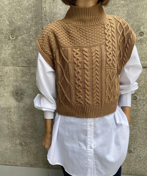 MLI'A(エムリア)の「パッチワークケーブルニット(ニット/セーター・レディース・アイボリー/ブラック/モカ・M)」の2枚目の写真