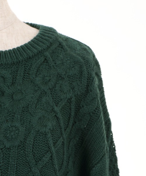 axes femme（アクシーズファム）の「レースアップ花刺繍ニットＰＯ（ニット/セーター・レディース・キナリ/グリーン/ブラック・MEDIUM）」の20枚目の写真