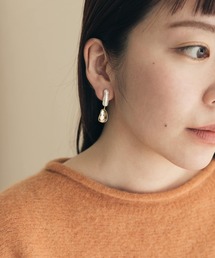 SMELLY | メタルパールアシメイヤリング(イヤリング)