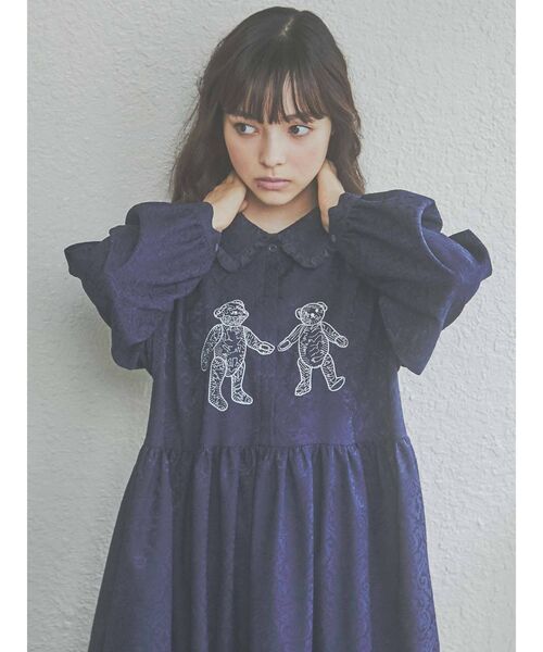 merry jenny（メリージェニー）の「ロングbearジャガードシャツワンピース（ワンピース・レディース・ブラック/ネイビー/ブルー・FREE）」の4枚目の写真