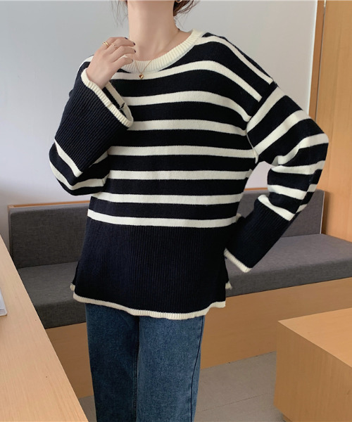 emi+(エミプラス)の「サイドスリットボーダーニットトップス(ニット/セーター・レディース・ホワイト/ブラック・FREE)」の5枚目の写真