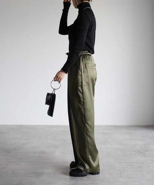 r.(アールドット)の「シアーフライス シームレス タートルPO(Tシャツ/カットソー・レディース・オフホワイト/ライトグレー/ブラック/グレイッシュベージュ/ライム/チャコールグレー・FREE)」の21枚目の写真