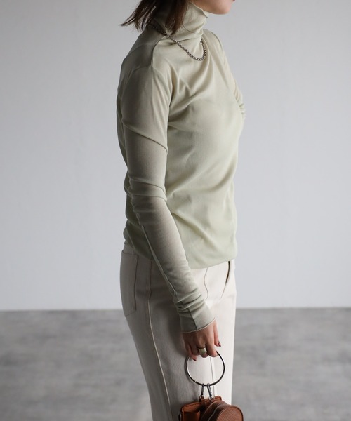 r.(アールドット)の「シアーフライス シームレス タートルPO(Tシャツ/カットソー・レディース・オフホワイト/ライトグレー/ブラック/グレイッシュベージュ/ライム/チャコールグレー・FREE)」の10枚目の写真