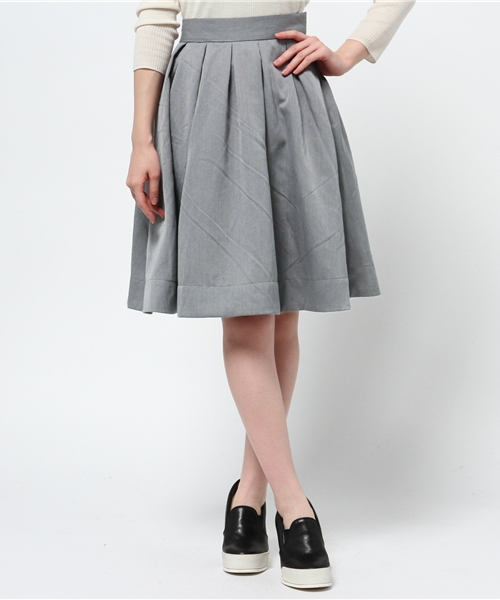 one after another NICE CLAUP(ワンアフターアナザーナイスクラップ)の「【ナイスクラップ】タックミディースカート(スカート・レディース・トップグレー/イエロー/ボルドー/その他1/その他2・FREE)」の2枚目の写真