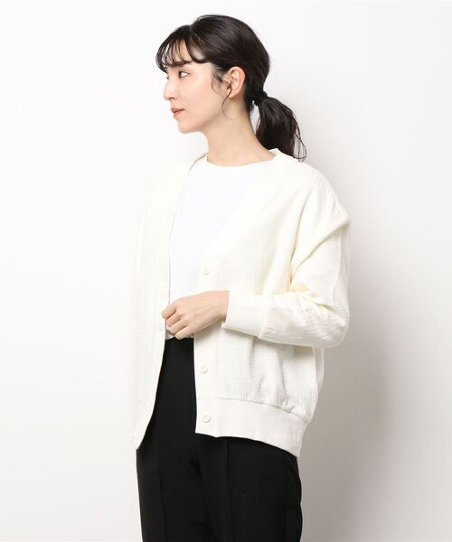 AMERICAN HOLIC（アメリカンホリック）の「Vネックカットジャガードカーディガン（カーディガン/ボレロ・レディース・ブラック/アイボリー・M/L）」の3枚目の写真