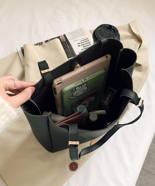 Dita（ディータ）の「ミニマルトートバッグ A4（トートバッグ・レディース・ブラック/ブラウン/ホワイト・FREE）」の8枚目の写真