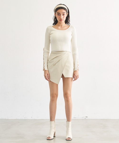 BLONDEY(ブロンディ)の「アシンメトリーフェイクレザースカパン(スカート・レディース・ホワイト/ブラック・S/M)」の11枚目の写真