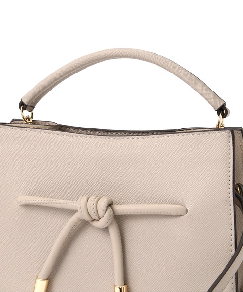 NATURAL BEAUTY BASIC（ナチュラルビューティーベーシック）の「ノットリボンハンドバッグ（クラッチバッグ・レディース・ベージュ系その他2/ブラック・ﾌﾘ-）」の7枚目の写真