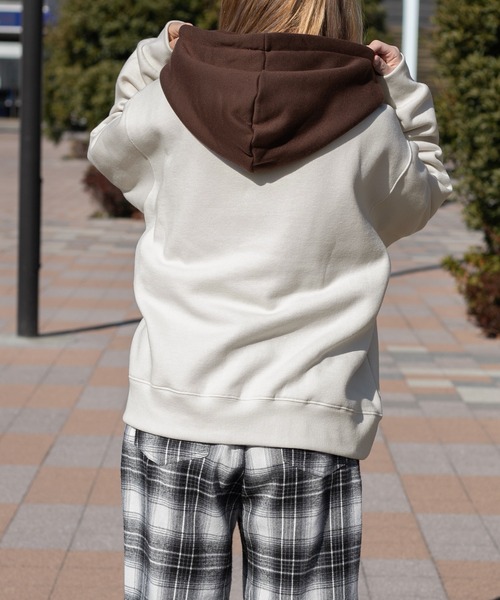 PairPair（ペアペア）の「スタジャンパーカー(ユニセックス)（パーカー・レディース・アイボリー/グレイッシュブルー・MEDIUM/LARGE）」の5枚目の写真