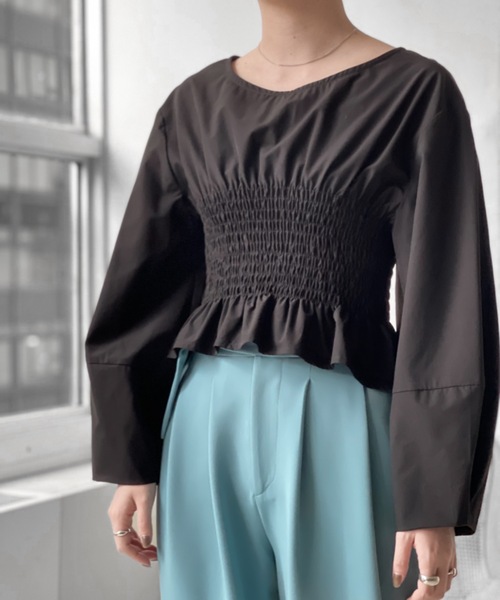 Solace（ソレイス）の「シャーリングショートフレアブラウス（シャツ/ブラウス・レディース・ブラック/グリーン/ナチュラル・FREE）」の16枚目の写真