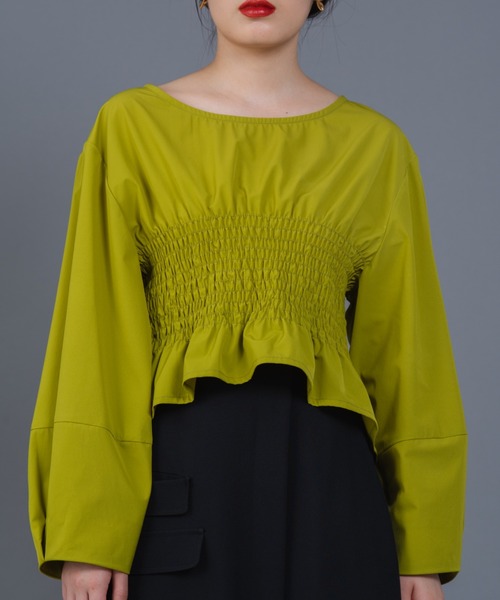 Solace（ソレイス）の「シャーリングショートフレアブラウス（シャツ/ブラウス・レディース・ブラック/グリーン/ナチュラル・FREE）」の4枚目の写真