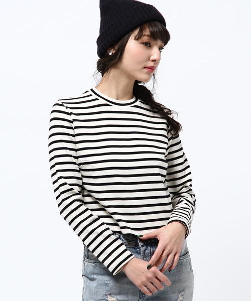 ROSE BUD(ローズバッド)の「【カタログ掲載】【雑誌掲載】LCTT-15120 HI-NECK L/S CROPPED-T(Tシャツ/カットソー・レディース・ホワイト/ブラック/ミックスグレー/ブルー・ONE SIZE)」の6枚目の写真