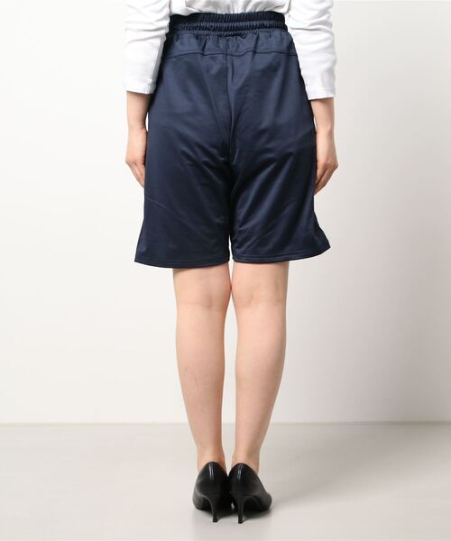 BENETTON (UNITED COLORS OF BENETTON)(ベネトンユナイテッドカラーズオブベネトン)の「【BENETTON:ベネトン】レディースハーフパンツ(その他パンツ・レディース・ブラック/ネイビー/ブラウン/グレー・MEDIUM/LARGE/X-LARGE)」の6枚目の写真