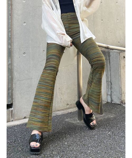 EMODA(エモダ)の「フィットフレアストレッチパンツ(その他パンツ・レディース・ブラック/その他/その他1・FREE)」の3枚目の写真