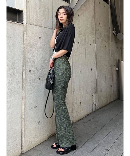 EMODA(エモダ)の「フィットフレアストレッチパンツ(その他パンツ・レディース・ブラック/その他/その他1・FREE)」の15枚目の写真