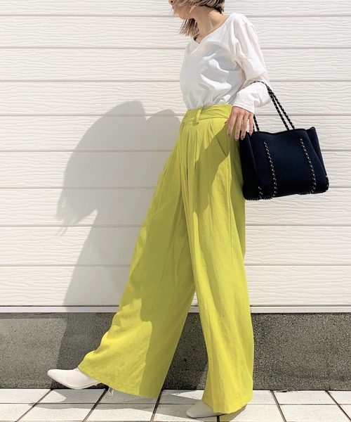 Q(キュー)の「レーヨンスラブワイドパンツ(その他パンツ・レディース・ブラック/アイボリー/マスタード/ブルー・MEDIUM)」の13枚目の写真