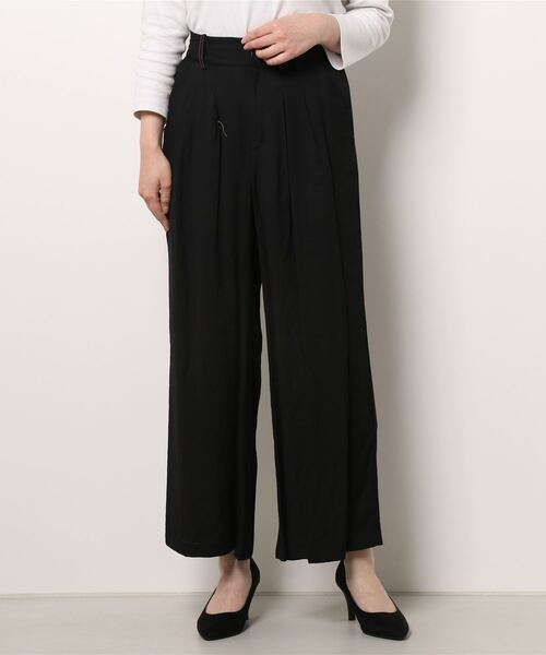 Q(キュー)の「レーヨンスラブワイドパンツ(その他パンツ・レディース・ブラック/アイボリー/マスタード/ブルー・MEDIUM)」の12枚目の写真