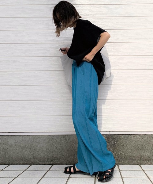 Q(キュー)の「レーヨンスラブワイドパンツ(その他パンツ・レディース・ブラック/アイボリー/マスタード/ブルー・MEDIUM)」の5枚目の写真