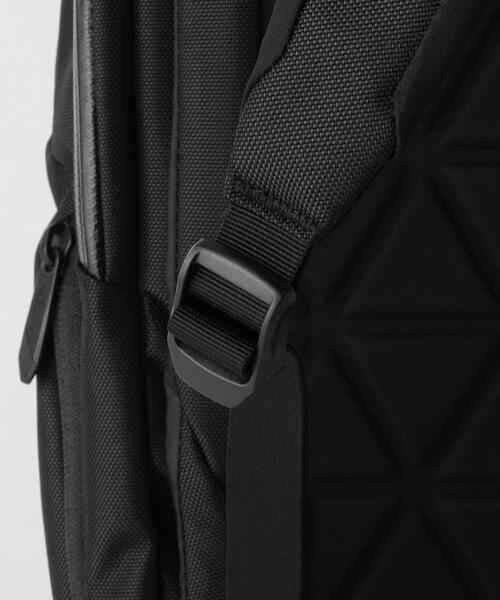 THE NORTH FACE（ザノースフェイス）の「＜THE NORTH FACE（ザ ノースフェイス）＞シャトル デイパック（バックパック/リュック・メンズ・ブラック・FREE）」の9枚目の写真