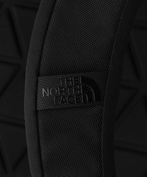 THE NORTH FACE（ザノースフェイス）の「＜THE NORTH FACE（ザ ノースフェイス）＞シャトル デイパック（バックパック/リュック・メンズ・ブラック・FREE）」の16枚目の写真
