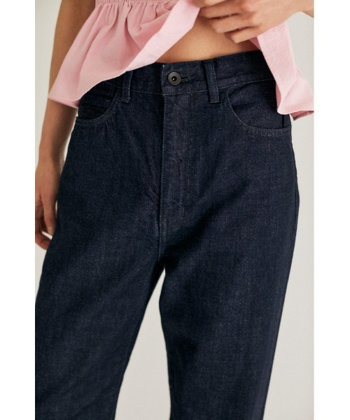 M_（エムアンダーバー）の「【M_】OGC RELAX TAPERED（デニムパンツ・レディース・ダークブルー/アイボリー/ベージュ・2/0/1）」の16枚目の写真