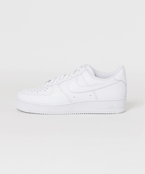 NIKE（ナイキ）の「NIKE　ナイキ エア フォース 1 07（スニーカー・メンズ・ホワイト・26/27/28/26.5/27.5）」の2枚目の写真