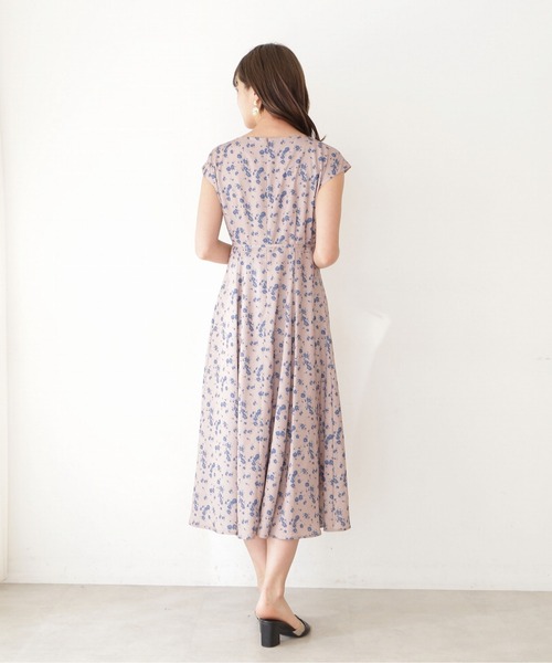 PROPORTION BODY DRESSING(プロポーションボディドレッシング)の「ニュアンスフラワーワンピース / 1212240506(ワンピース・レディース・ブラック/ベージュ・SMALL/MEDIUM)」の8枚目の写真