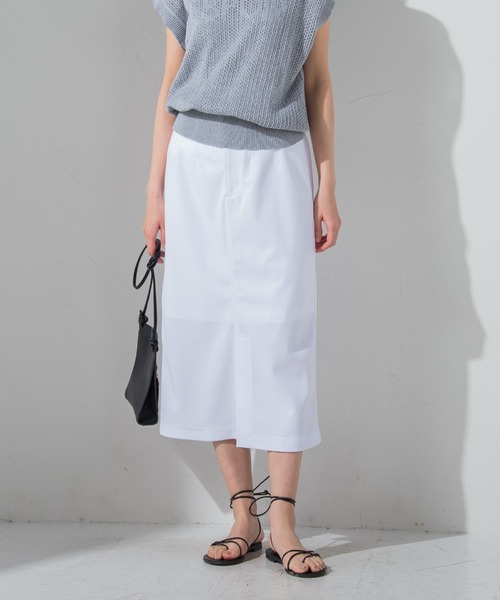 socolla(ソコラ)の「【socolla】ウエストダーツストレッチジョーゼットスカート(スカート・レディース・ブラック/パープル/グレー/オフホワイト・S/M)」の1枚目の写真