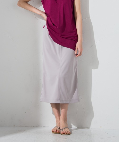 socolla(ソコラ)の「【socolla】ウエストダーツストレッチジョーゼットスカート(スカート・レディース・ブラック/パープル/グレー/オフホワイト・S/M)」の5枚目の写真