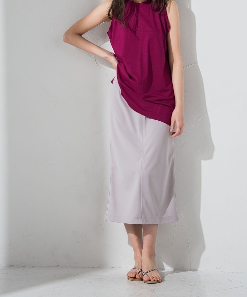 socolla(ソコラ)の「【socolla】ウエストダーツストレッチジョーゼットスカート(スカート・レディース・ブラック/パープル/グレー/オフホワイト・S/M)」の8枚目の写真