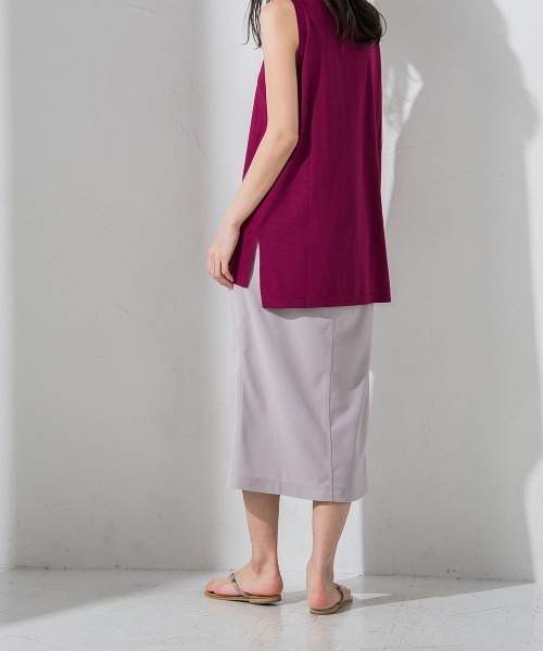 socolla(ソコラ)の「【socolla】ウエストダーツストレッチジョーゼットスカート(スカート・レディース・ブラック/パープル/グレー/オフホワイト・S/M)」の9枚目の写真