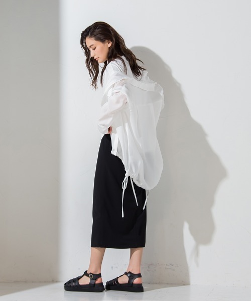 socolla(ソコラ)の「【socolla】ウエストダーツストレッチジョーゼットスカート(スカート・レディース・ブラック/パープル/グレー/オフホワイト・S/M)」の21枚目の写真