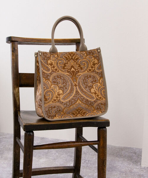 NOLLEY’S Sophi（ノーリーズソフィ）の「ペーズリージャガードトートバッグ（トートバッグ・レディース・ブラウン系その他7・FREE）」の2枚目の写真