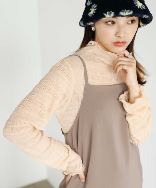 GeeRA（ジーラ）の「シャーリングシアートップス（Tシャツ/カットソー・レディース・ブラック/ライトベージュ/ピンク・LARGE/X-LARGE/SMALL/MEDIUM）」の7枚目の写真