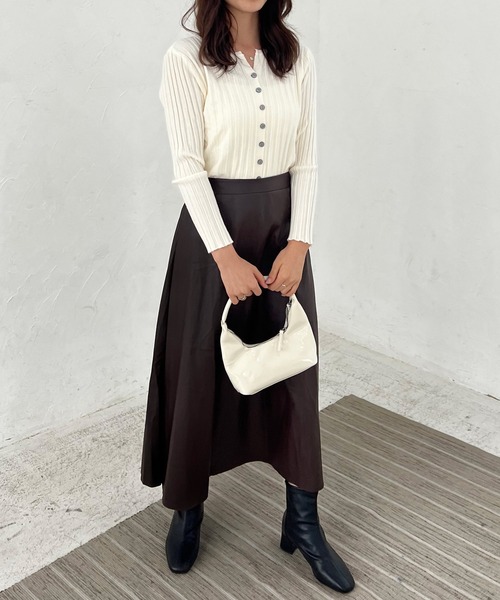 Lamoa(ラモア)の「Lamoa/リブニット コンパクト カーディガン(カーディガン/ボレロ・レディース・ホワイト/グレー/ブラック/アイボリー/ベージュ・FREE)」の7枚目の写真