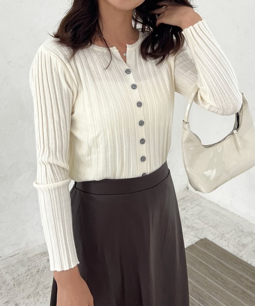 Lamoa(ラモア)の「Lamoa/リブニット コンパクト カーディガン(カーディガン/ボレロ・レディース・ホワイト/グレー/ブラック/アイボリー/ベージュ・FREE)」の11枚目の写真